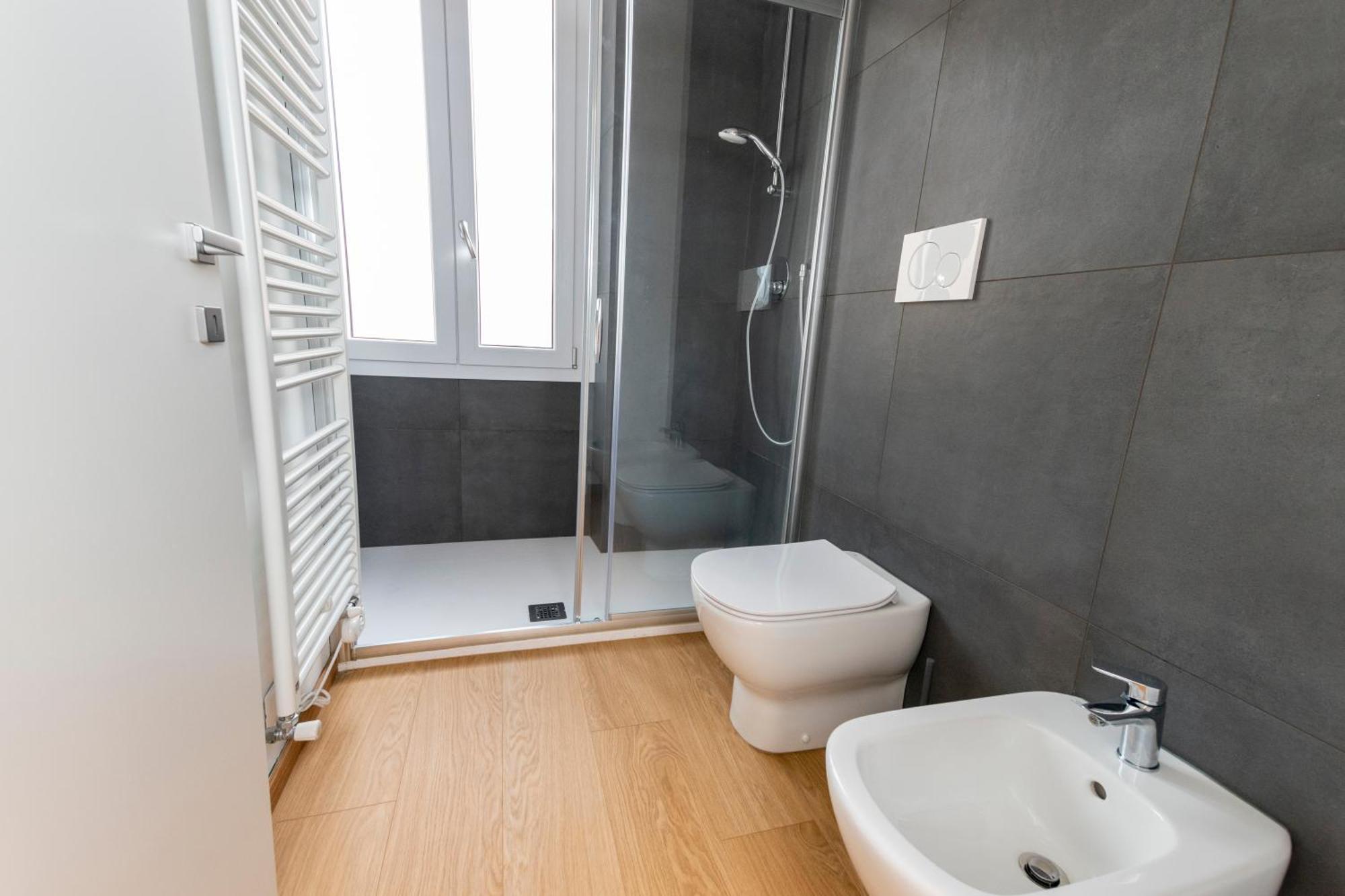 Ihost - Simonetta 7 * Milaan